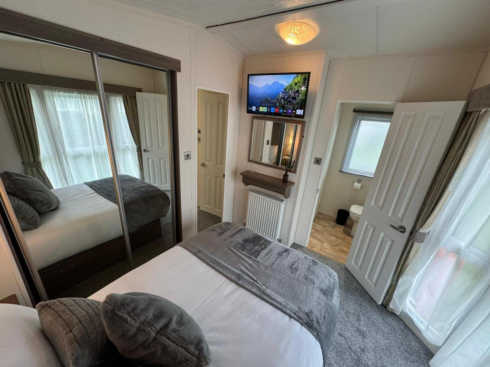 Golden Palm Resort 채플 세인트 레오나즈 외부 사진